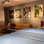 Super House Blloku - 3 Rooms