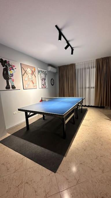 Super House Blloku - 3 * Tirana